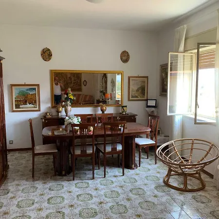 Relax E Mare Torre Archirafi Apartment